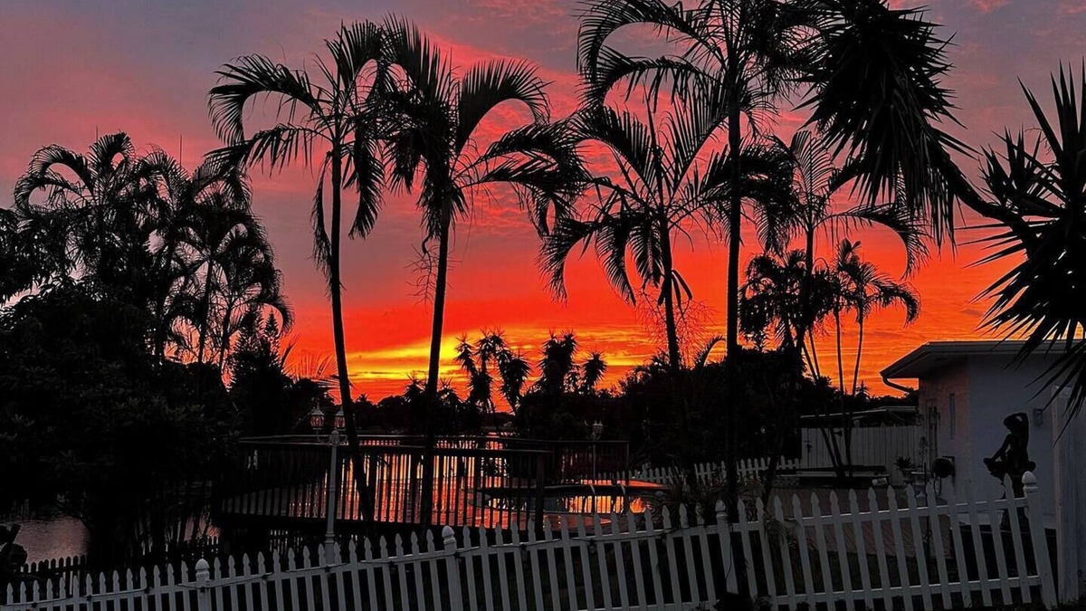 Tropic Palms House | Tropic Home great for fishing 🎣