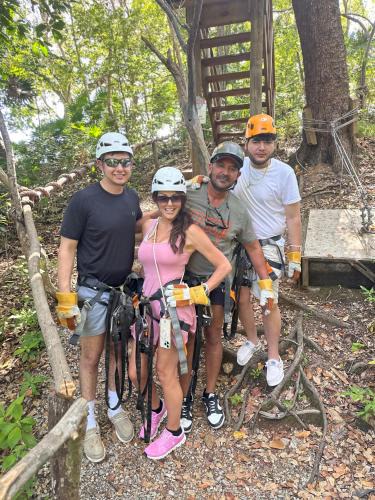 Coxen Hole Other | Tropical Adventure