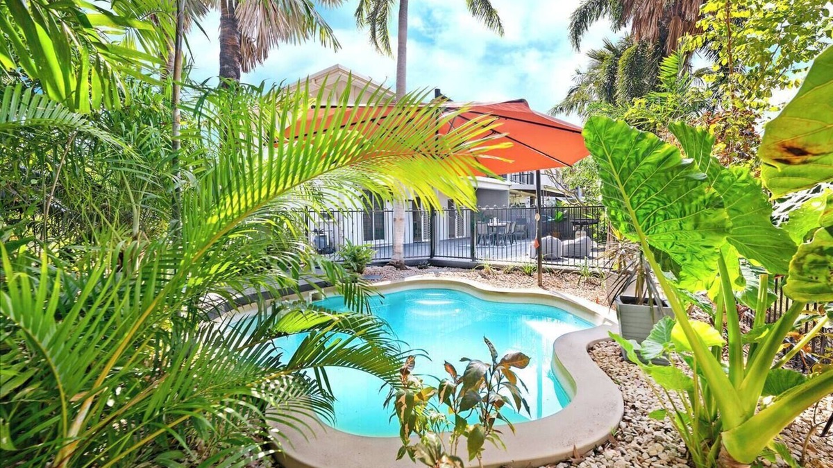 Fannie Bay House | Tropical Allure A Tranquil Fannie Bay Oasis