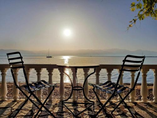 Petalidi Apartment | Tropical Beach "Amphitrite"