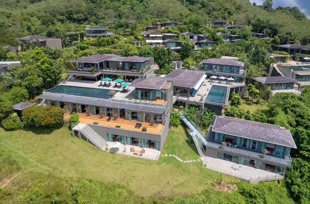Choeng Thale Villa | Tropical Castle Phuket by RESAVA