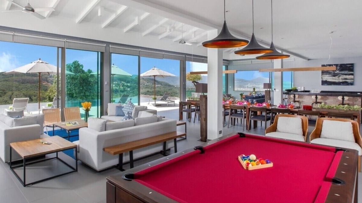Choeng Thale Villa | Tropical Castle Villa 18 Bedrooms Sea View Layan Phuket