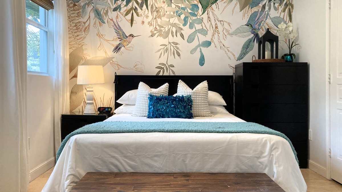 South of Fifth Apartment | Tropical Escape