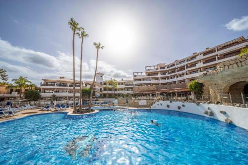 San Miguel de Abona Resort | Tropical garden, sunshine, heated pool