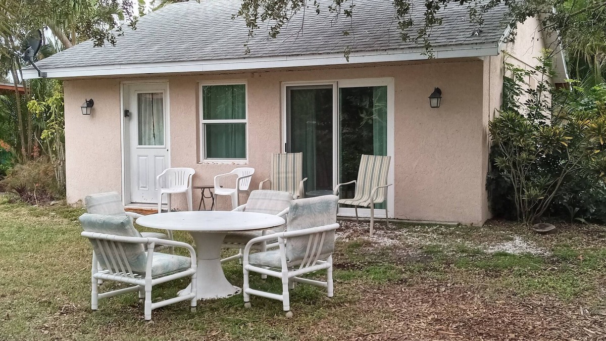 Englewood South Cottage | Tropical Garden Cottage only 3 miles to beautiful Englewood Beach. Pet-friendly!