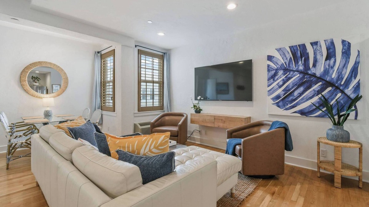 Palm Beach - West Palm Beach Condo | Tropical Getaway 2 br 3107
