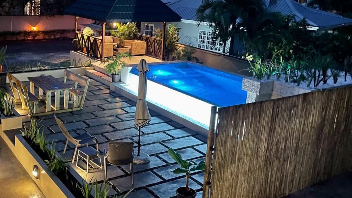 Beau Vallon Apartment | Tropical Hideaway