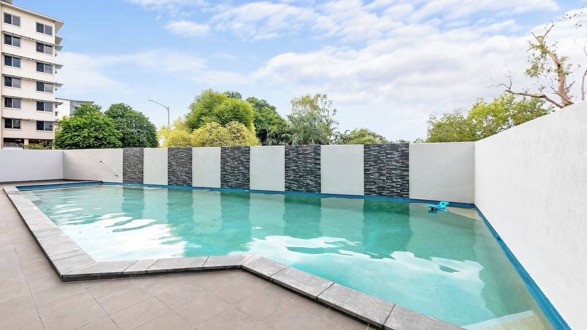 Darwin City Centre Apartment | Tropical Horizons Chic Family Stay with Pool