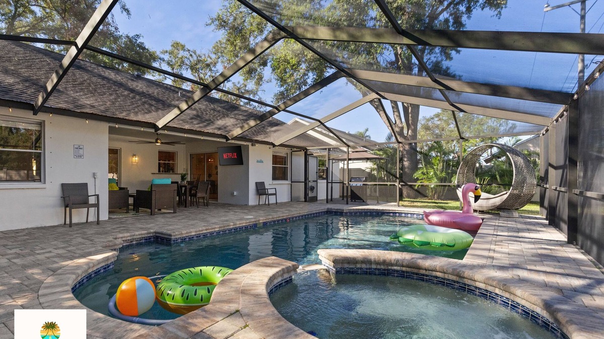 Palm Harbor House | Tropical House/Hot Tub & Pool/Near Beach +Pets