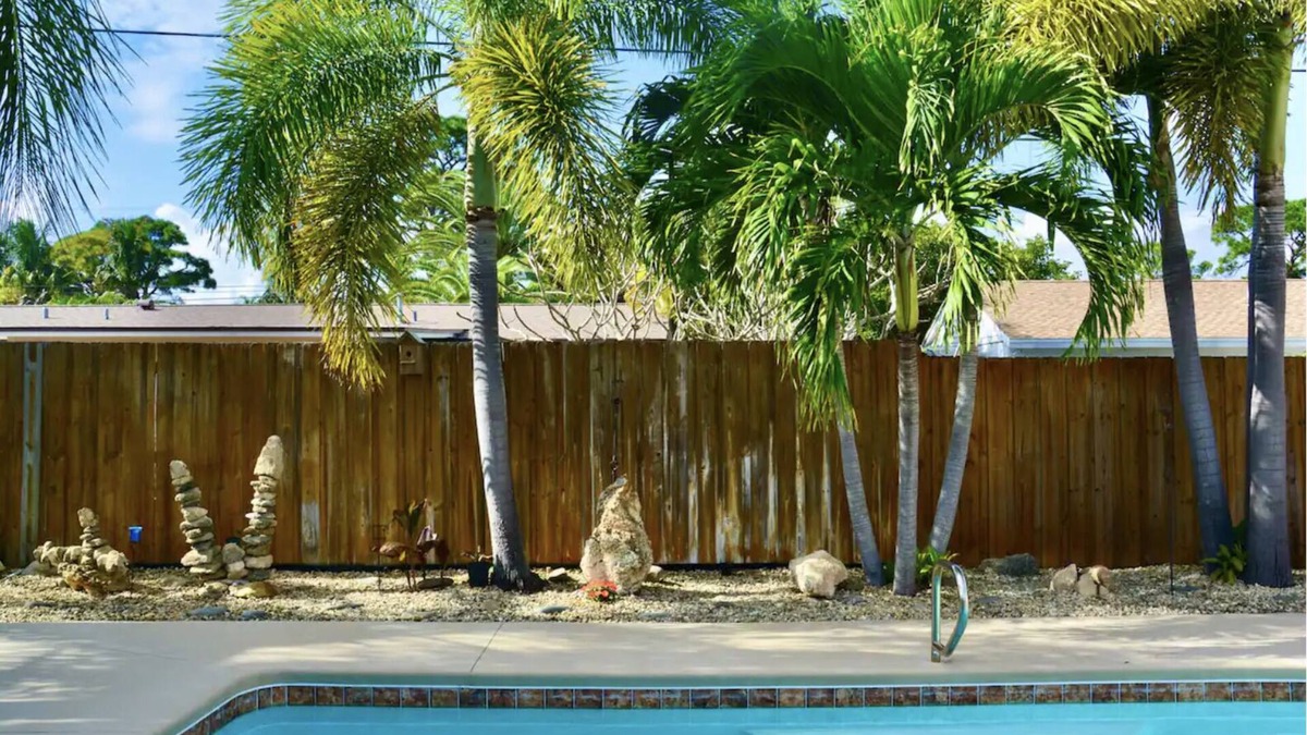 Fowlers House | Tropical Island House, Heated Pool, Near Beach, Disney, Kennedy Space Center