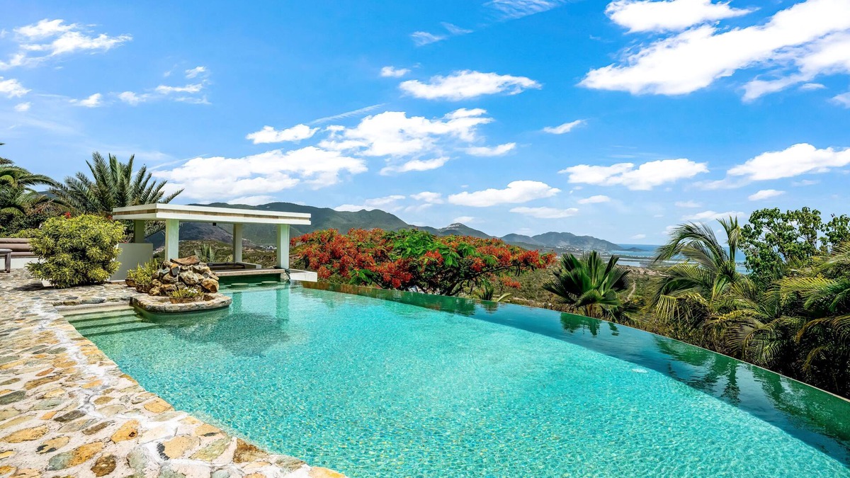 Oyster Pond House | Tropical Oasis in St. Martin 5 min to beach! Huge private pool+panoramic views!