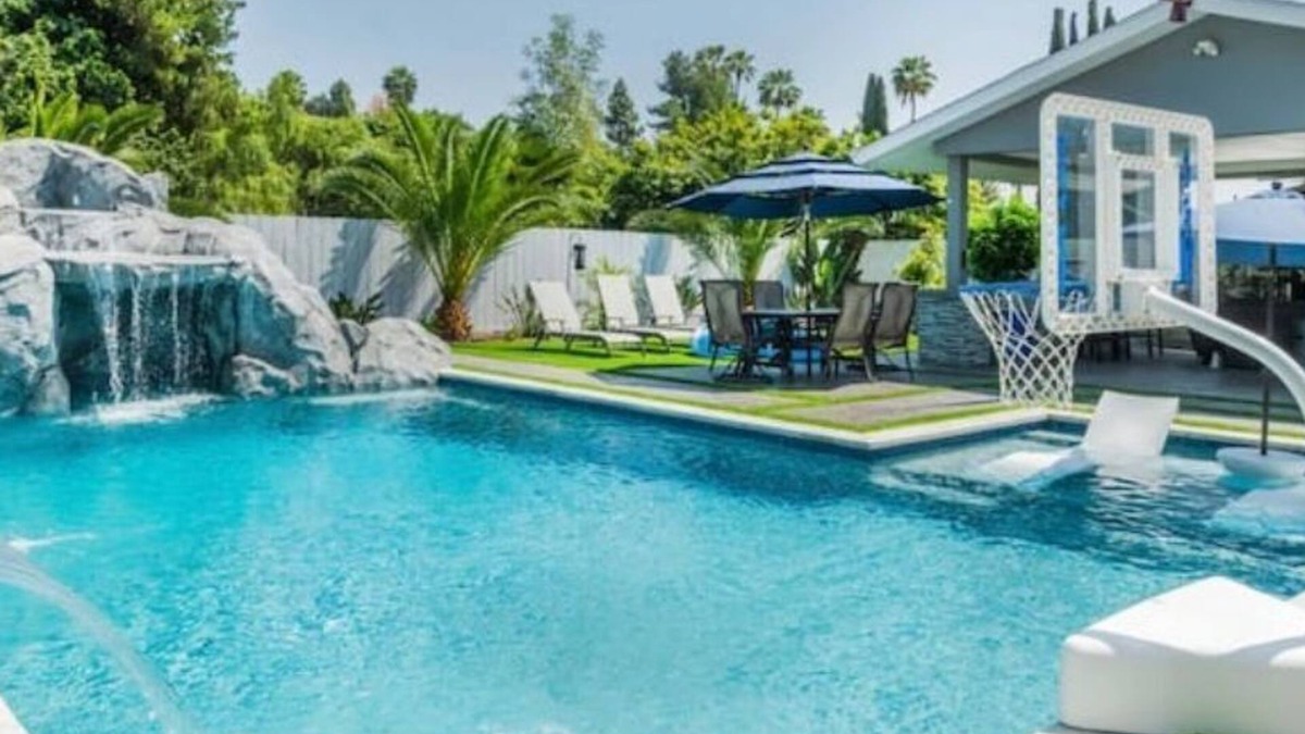 Mount Helix House | Tropical Oasis w/hot tub, heated pool, waterfall