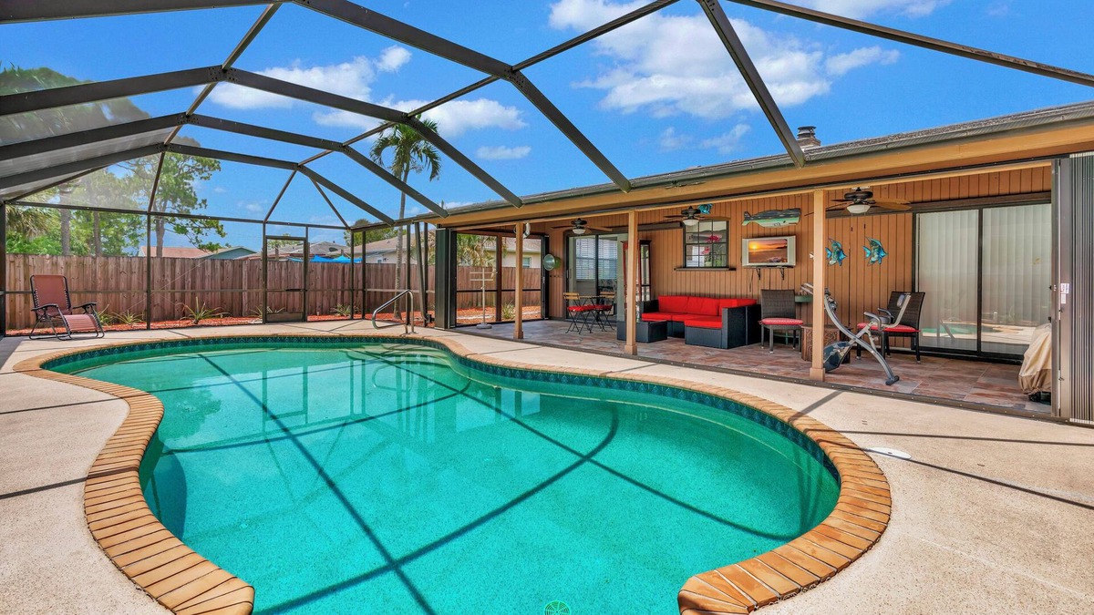 Port Saint Lucie House | Tropical Paradise with a private pool in Port Saint Lucie, Florida