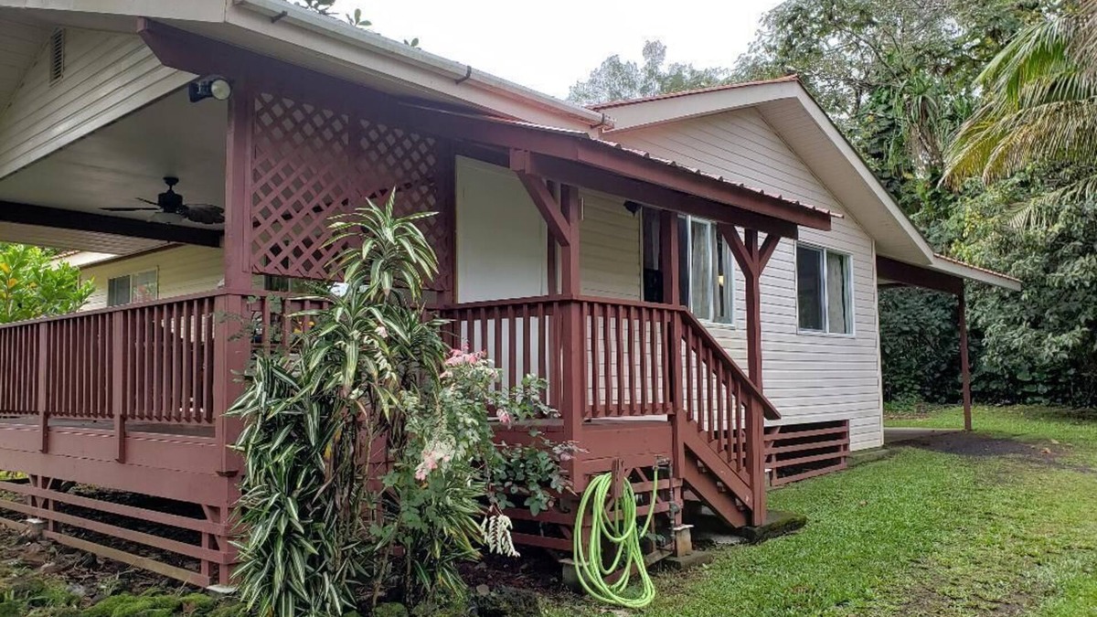 Kapoho House | Tropical Vacation Home in Hawaiian Beaches, Pahoa, HI
