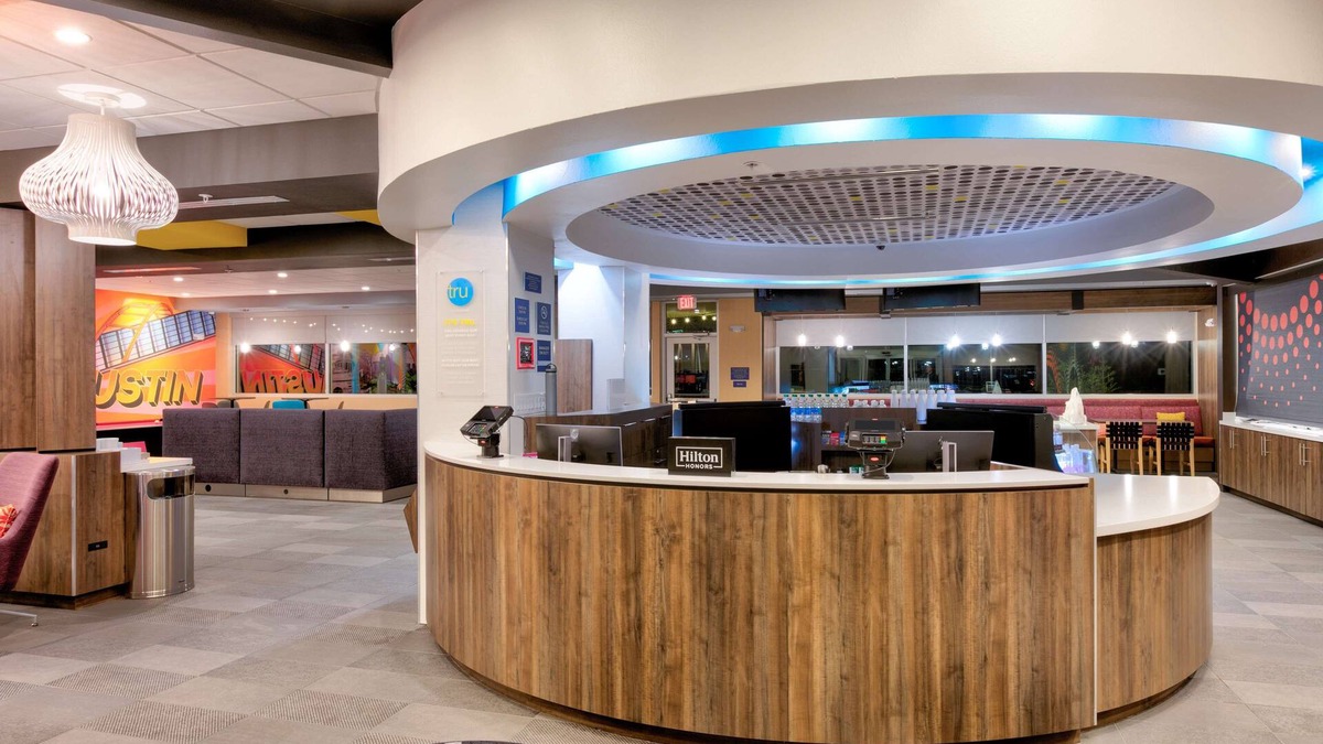 McNeil Hotel | Tru By Hilton Austin NW Arboretum, TX