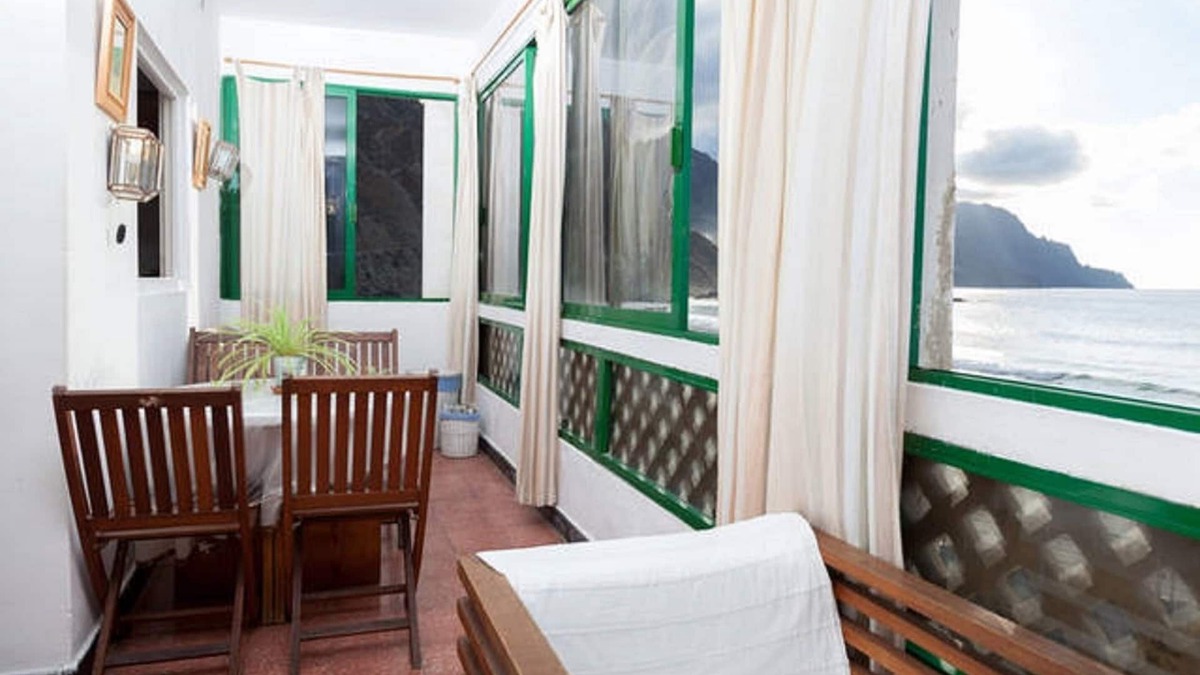 Santa Cruz de Tenerife Apartment | True 1st line of sea and trails of the hills of Anaga