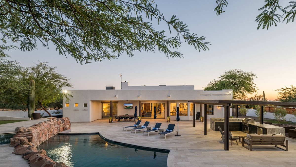 North Scottsdale House | True Entertainers Paradise in North Scottsdale