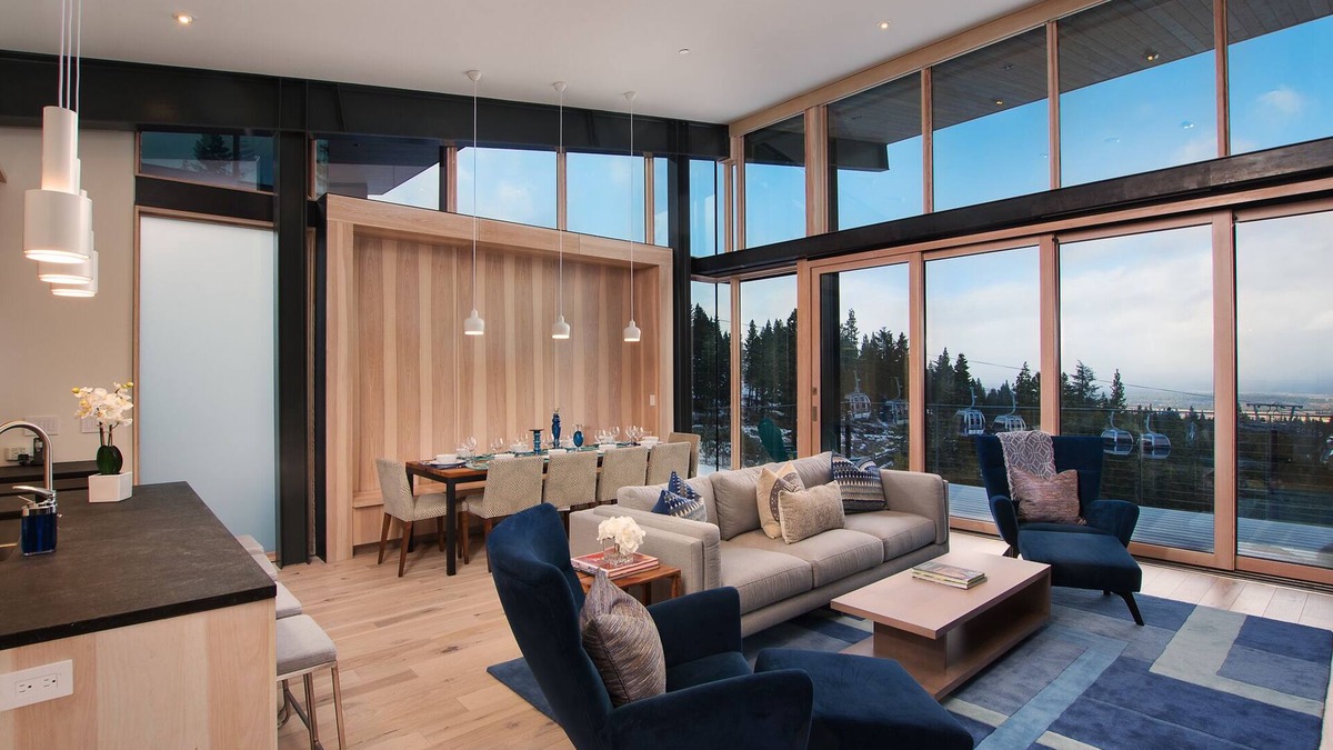 Truckee House | True Ski-In/Ski-Out Mid-Mountain Residence - Stellar Northstar