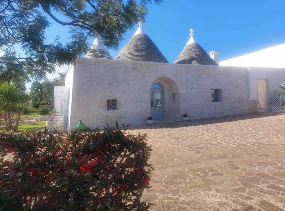 Specchiaruzzo House | Trullo in vigna