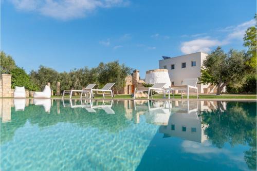 Castrignano de' Greci Apartment | Trullo Meraviglia With Garden And Pool - Happy Rentals