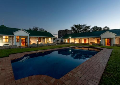 Makana Cabin | Trumpetters Drift Private Wildlife Lodge