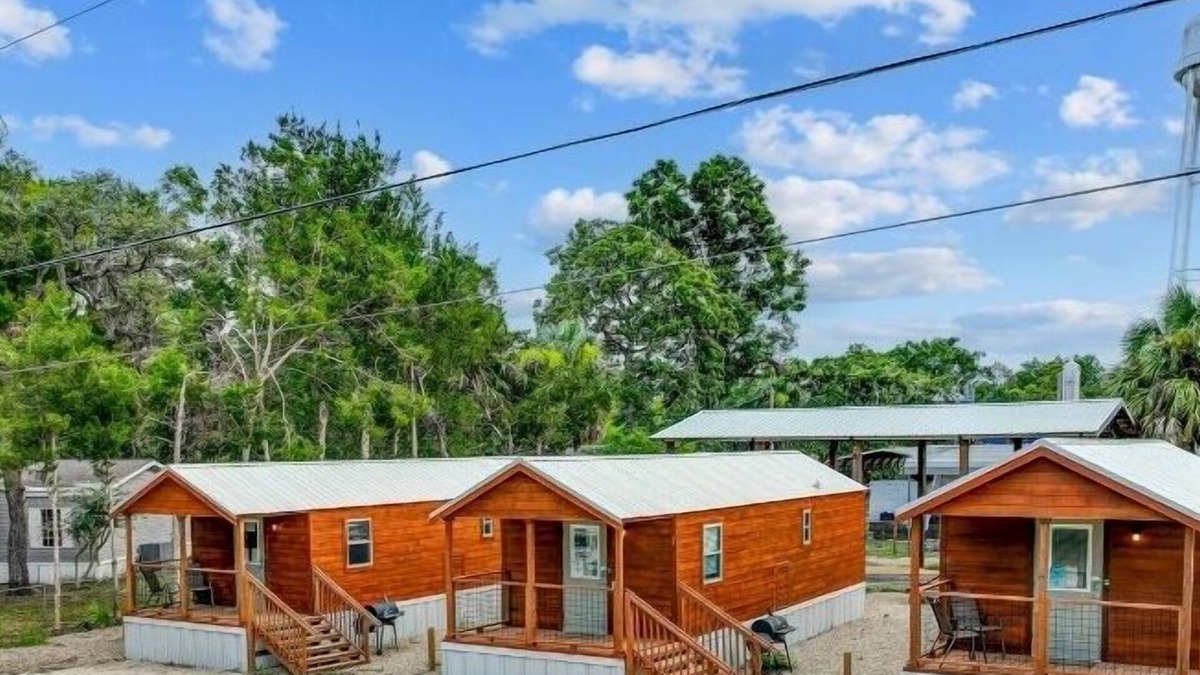 Steinhatchee House | Truth Harbors Cabin1 Pet Friendly, Steinhatchee Cabin - Sleeps 5