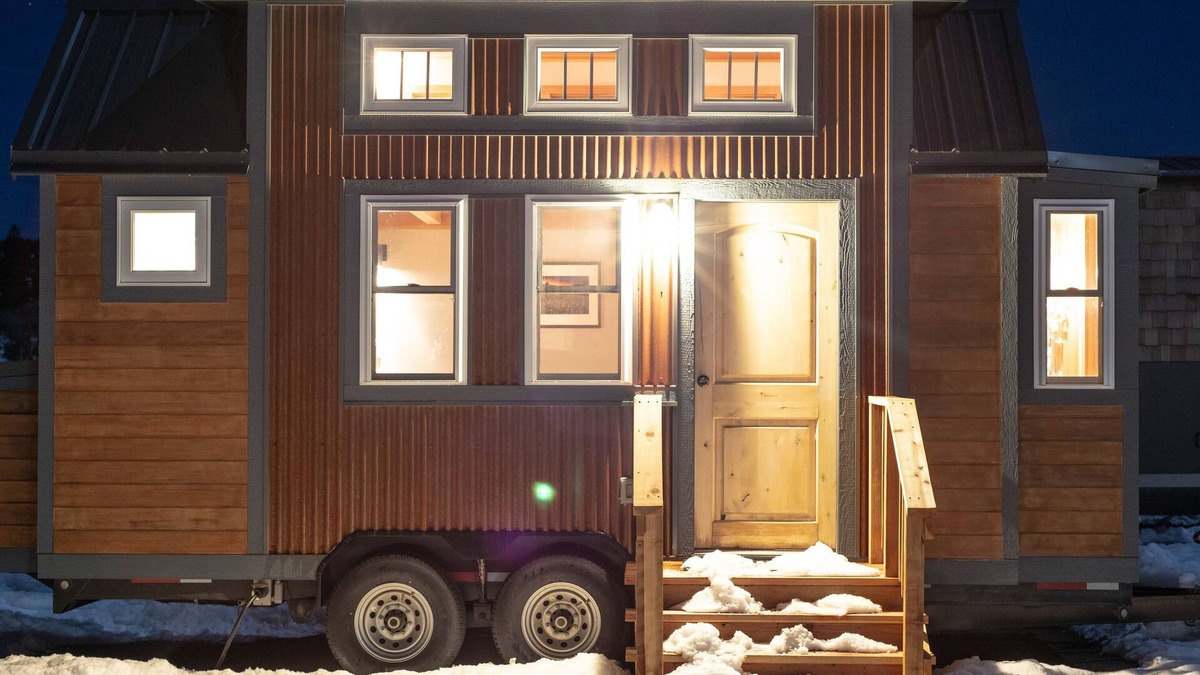 South Fork Cabin | "Try on" Tiny Home Living at Tiny Timbers Resort.