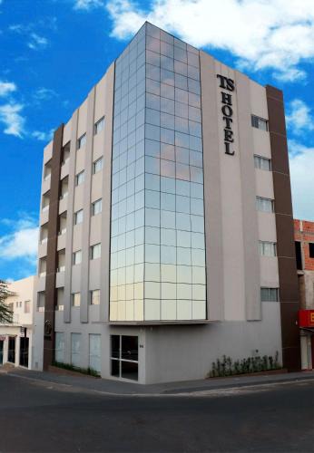 Porteirinha Hotel | TS HOTEL
