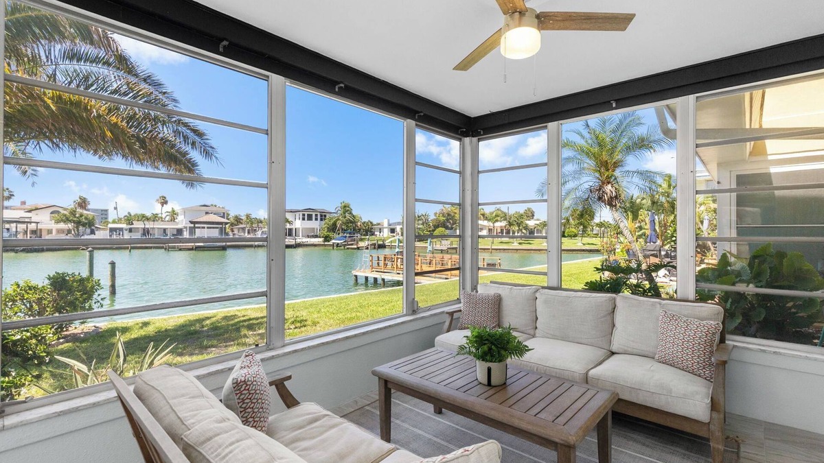 Island Estate Condo | tStylish Waterfront Condo – Canal View, Close to Everything, Far from the Noise
