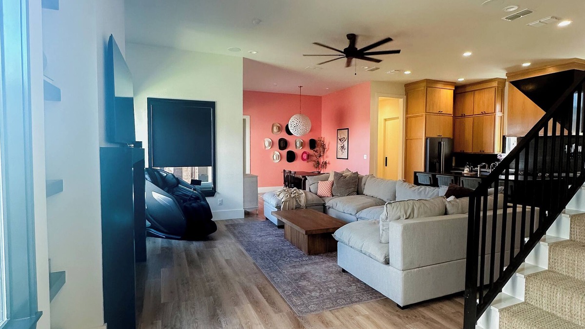 Lubbock House | TTU Proximity : Eclectic Western 3 Bedroom House
