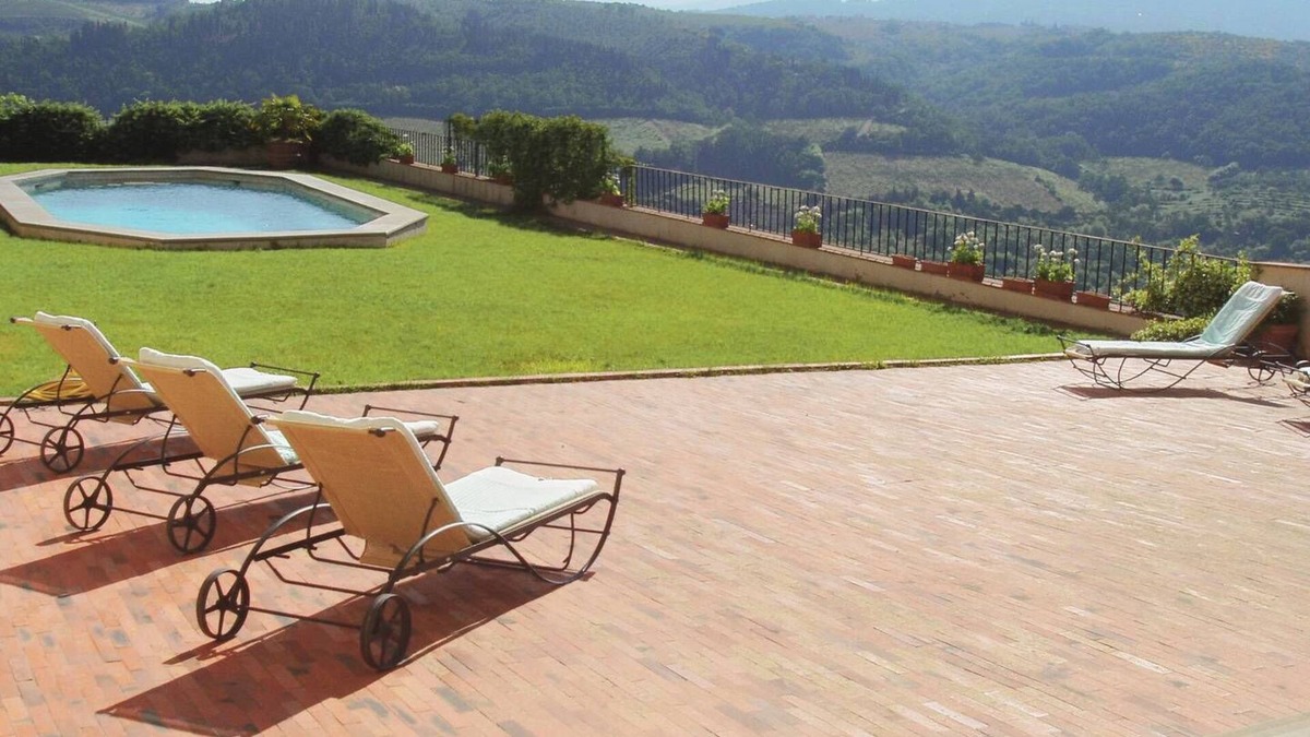 San Casciano in Val di Pesa House | Tuscany castle Summar