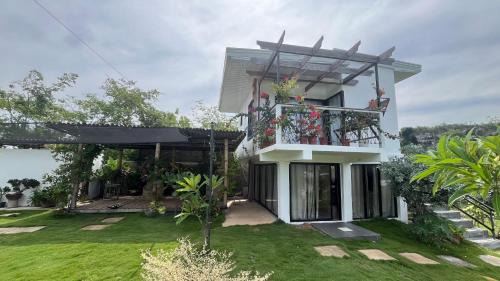 Laguindingan Villa | Tubajon Cliffside Villa
