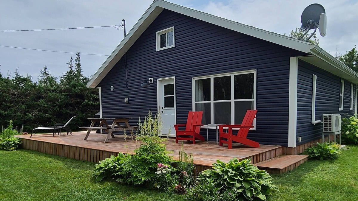 Canoe Cove Cottage | Tucked Away Cottage located in Canoe Cove on PEI's South Shore