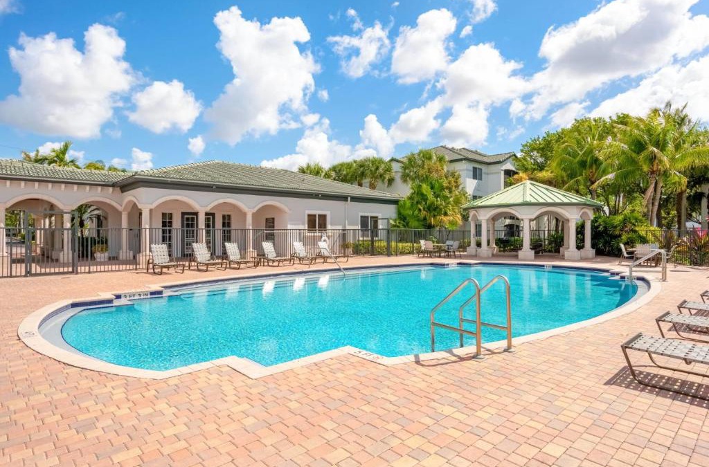 Davie Apartment | Tucker at Palm Trace Landings Fort Lauderdale