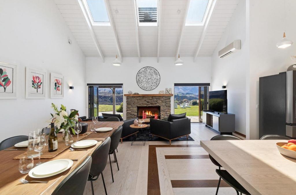 Lower Shotover House | Tucker Beach Haven With Spa