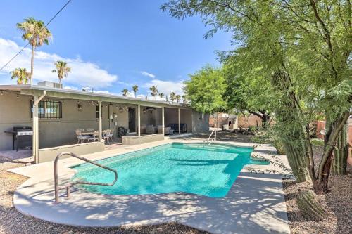 Terra Del Sol House | Tucson Getaway with Private Pool and Gas Grill!