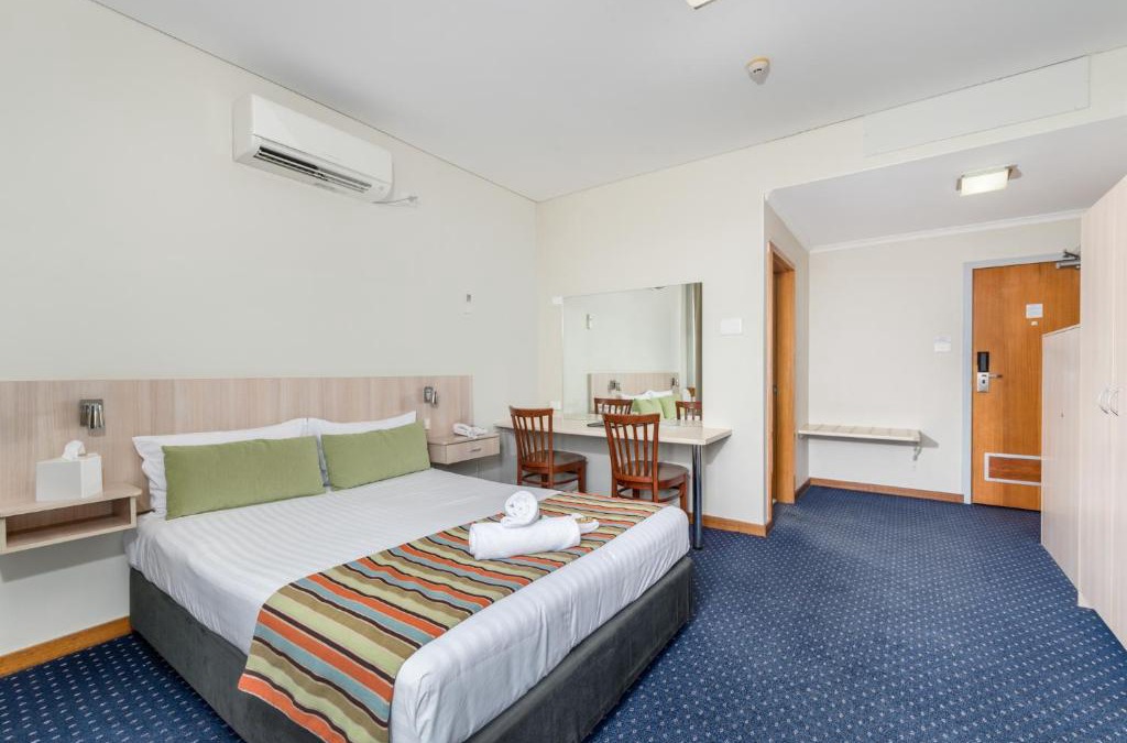 Hamilton Hotel | Tudor Inn Newcastle