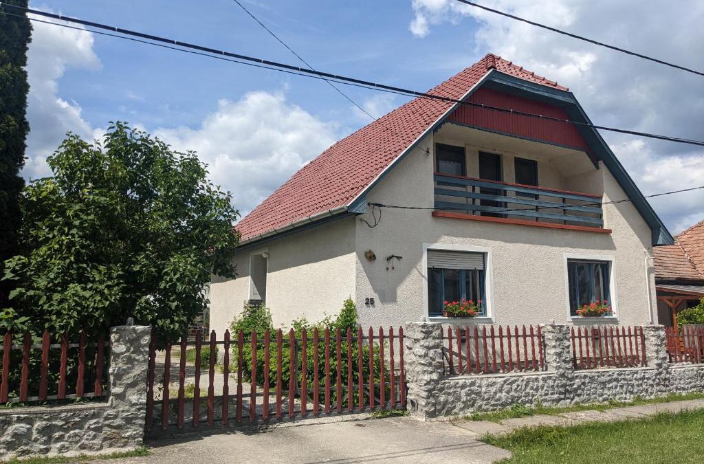 Szilvasvarad House | Tulipan Haz