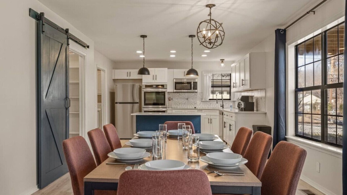 Tulsa House | Tulsa Time + 4BR + Mins to Downtown!