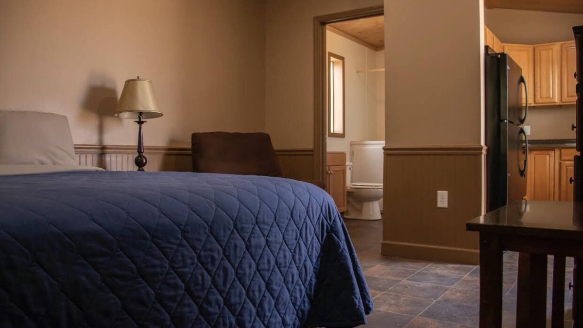 Thorntonville House | Tumbleweed Lodge