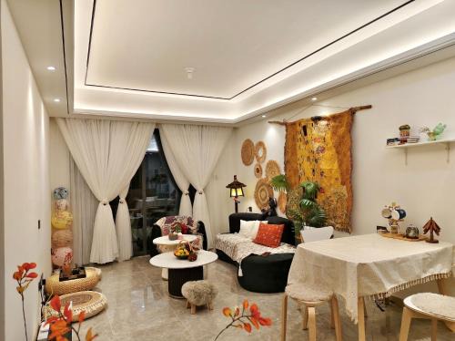 Jincheng Apartment | Tung Blossom House