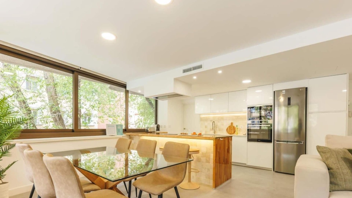 Eixample Apartment | Turbau Entresol A - Holiday Apartment Rental Girona | Bravissimo