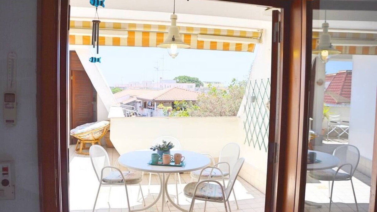 Recanati Apartment | Turchese - apartment with private parking place, a few steps from the beach and Taormina
