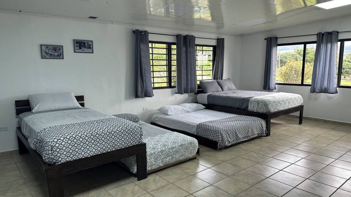 Alto Boquete Apartment | Turistic Lodging at Alto Boquete - Family Room Deluxe with private bathroom