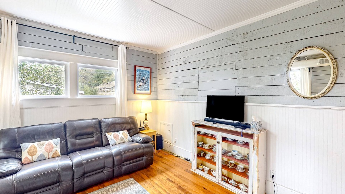 Bandon House | Turn-of-the-century home near beaches with porch, fenced yard & fireplace