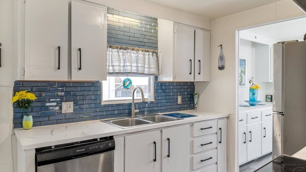 Diplomat Cottage | Turnkey,2bed/2Bath cottage withWiFi,AC in enjoyable North Fort Myers55+community