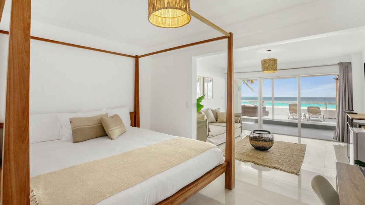Maho Hotel | Turquoise Room · CocoVaa Boutique Hotel - Turquoise Suite