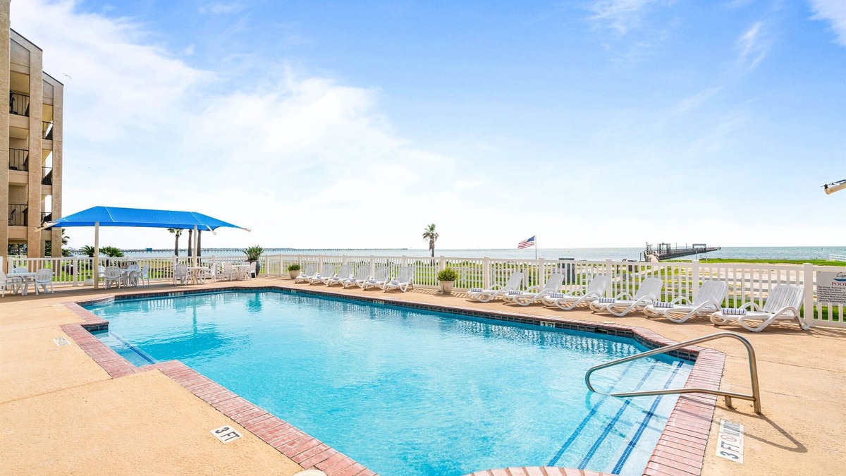 Rockport House | Turtle Cove – A bayside retreat with all the comforts of home