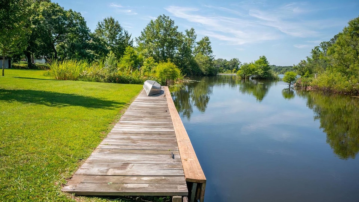 Summerton House | Turtle Cove - Lake Living on Lake Marion