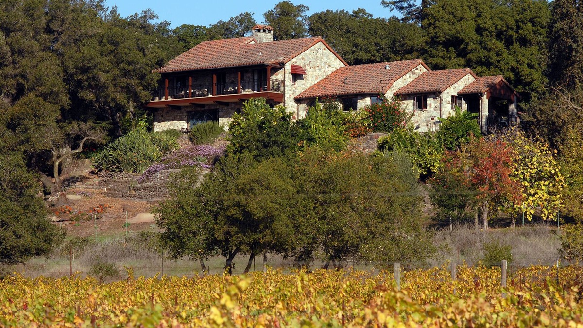 Sonoma Villa | Tuscan-inspired Vineyard Estate